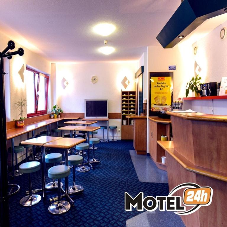 Motel 24H Koeln Frechen Eksteriør billede