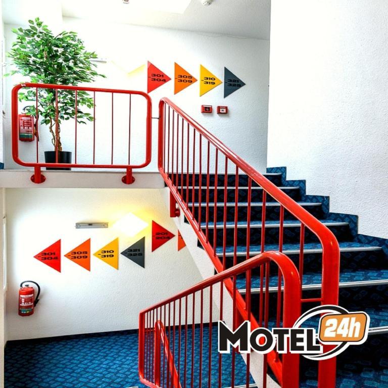 Motel 24H Koeln Frechen Eksteriør billede